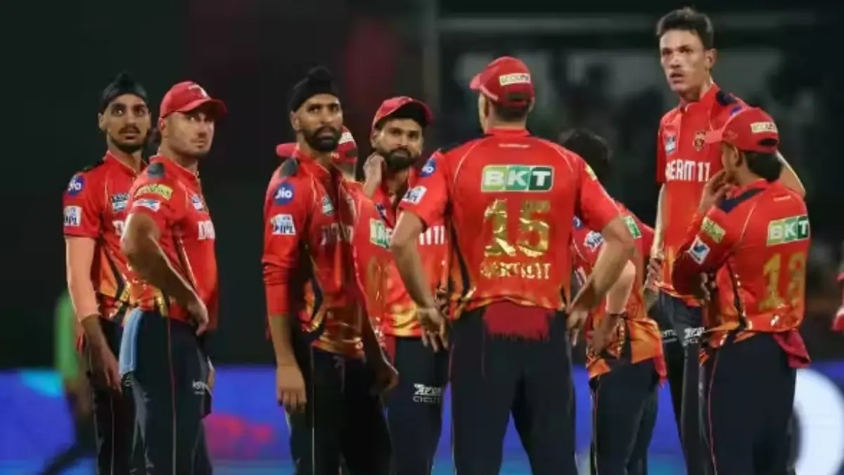 big blow to Punjab ings Glenn Maxwell ruled out from ipl 2025 due to fracture finger confirms Shreyas iyer