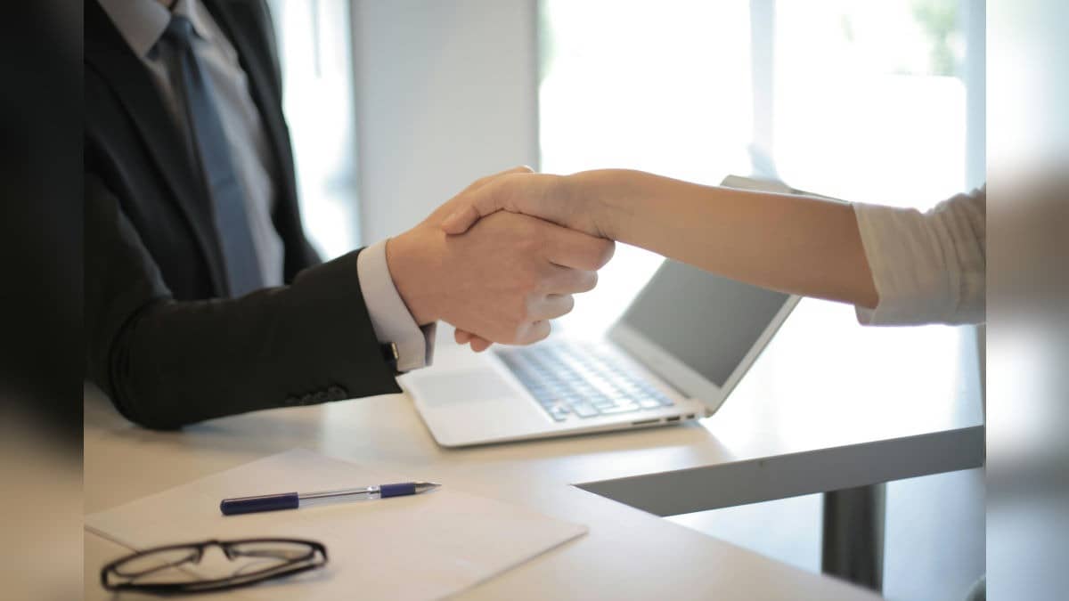 Tech Hiring Resurgence: IT Sector Sees 16% Jump, GCCs Outpace Growth