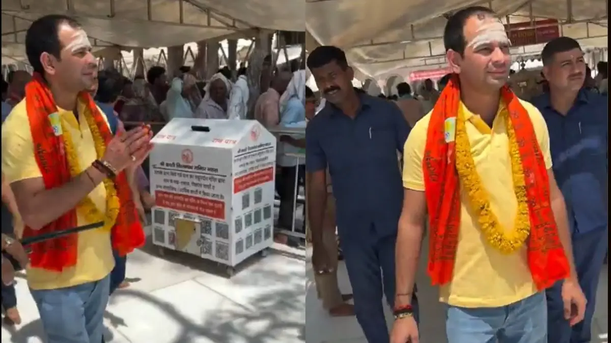 Tej Pratap Yadav Darshan of Baba Vishwanath