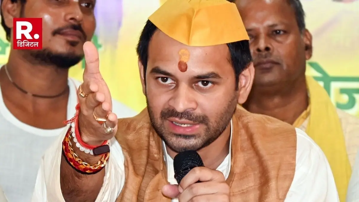 Tej Pratap Yadav promises to avenge Rohini Acharya insult Janshakti Janata Dal support NDA