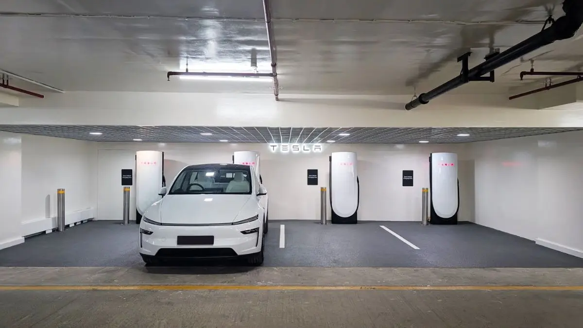 Tesla Opens First Supercharger in Mumbai, Reveals Cost to Fully Charge Model Y Tesla Supercharger in BKC Mumbai