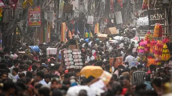 विघानसभा चुनाव की वजह से दिल्ली सर्राफा बाजार बंद रहा दिल्ली सर्राफा बाजार