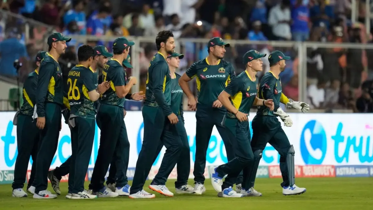 The Australian team walks out to bowl during the IND vs AUS T20I series in 2023