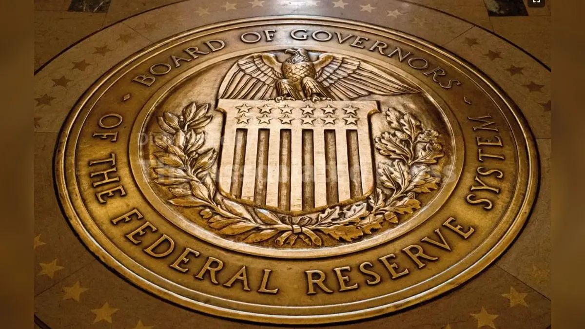 Fed Faces Economic Uncertainty and Political Pressure As It Decides Whether To Cut Rates The Fed faces economic uncertainty and political pressure as it decides whether to cut rates