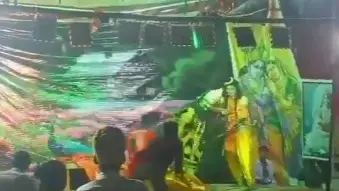 'Ramleela Gone Wrong': Actors Playing Ram and Ravan Clash Onstage in UP| WATCH The fight was triggered when the actor playing Ravana pushed the man playing Ram.