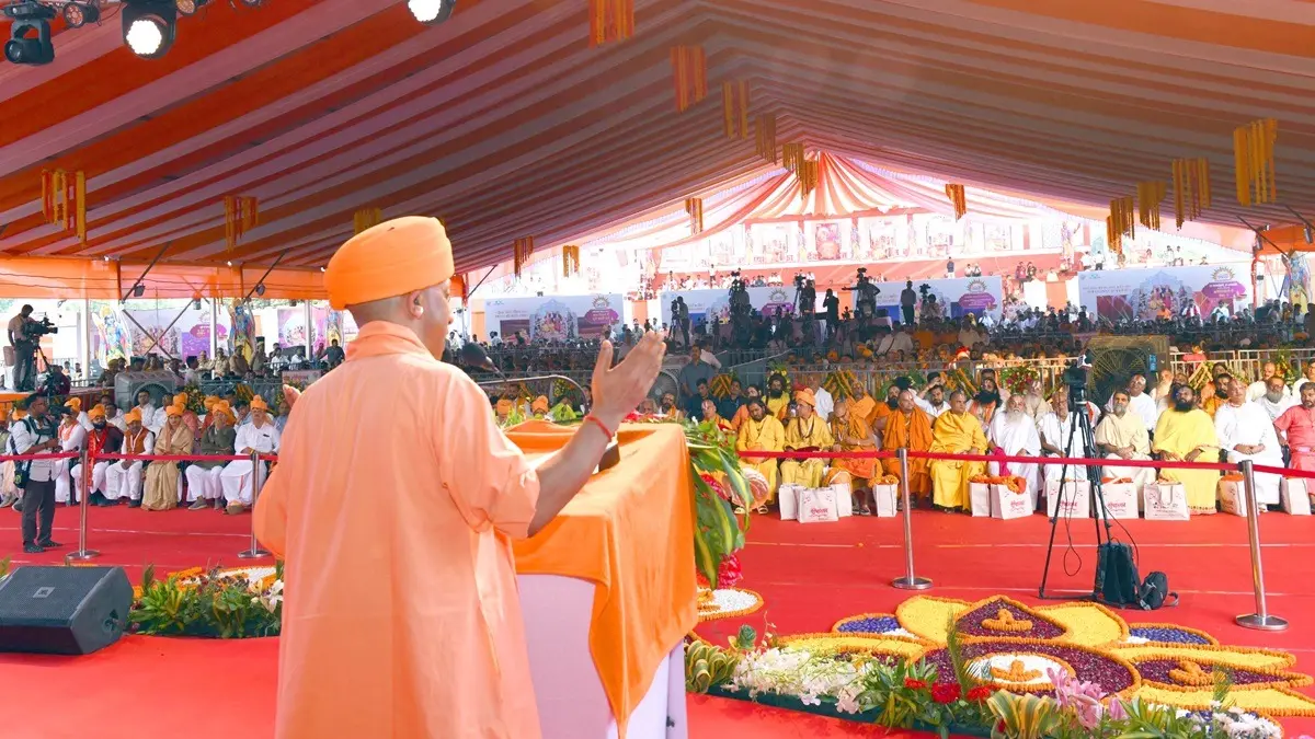 'They Fired Bullets On Devotees, We Light Lamps': CM Yogi's Dig At Opposition In Ayodhya