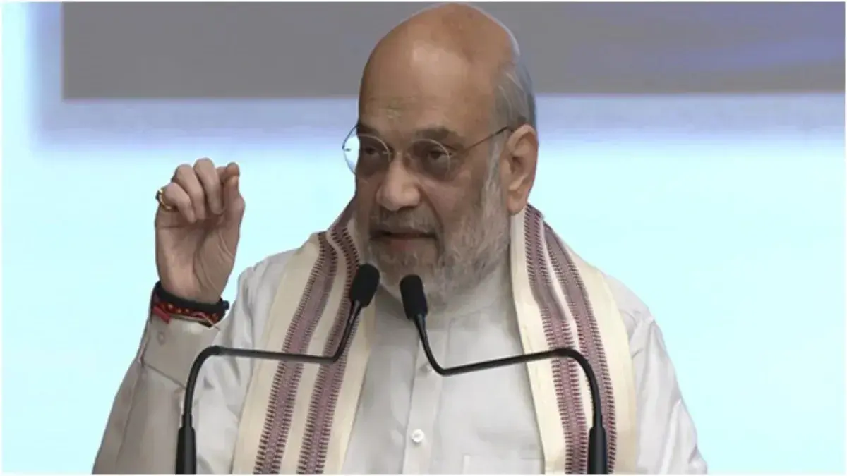 Amit Shah, English , Hindi