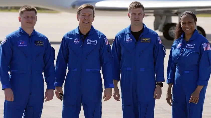 NASA Astronauts Won’t Say Which One of Them Got Sick After Almost 8 Months in Space Three NASA astronauts whose prolonged space station mission ended with a trip to the hospital last month declined to say Friday which one of them was sick.
