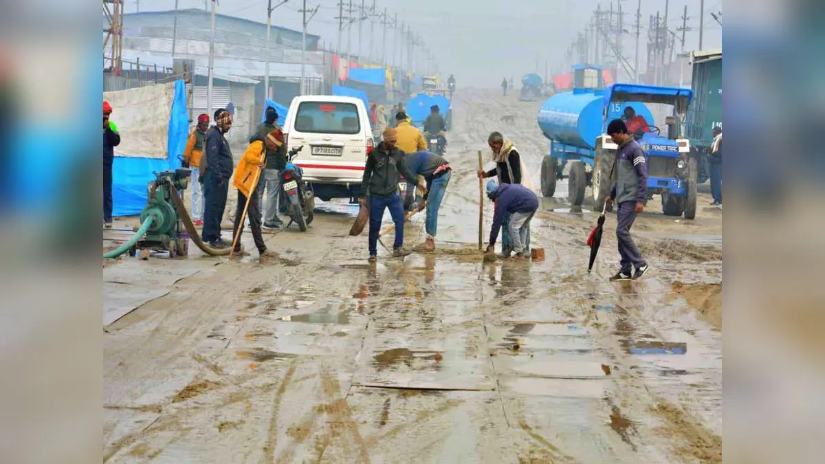Tiruchirappalli Tragedy: NHRC Takes Suo Motu Probe Of Two Sanitation Workers' Death Tiruchirappalli Tragedy: NHRC Takes Suo Motu Probe Of Two Sanitation Workers' Death