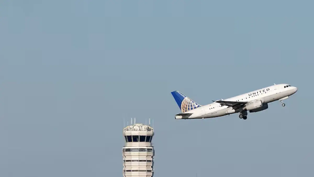 Tokyo-Bound United Airlines Flight Loses Engine On Take‑Off, Makes Emergency Landing At Dulles Airport