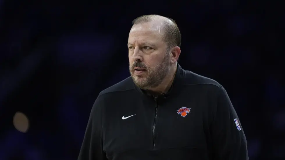 Tom Thibodeau, 2-time coach of the year, agrees to 3-year extension with Knicks. Tom ThibodTom Thibodeaueau