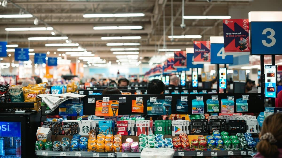 republicworld.com - Nitin Waghela - Britannia, Varun Beverages Ltd Among Top FMCG Stocks; Key Industry Trends: Brokerage Report