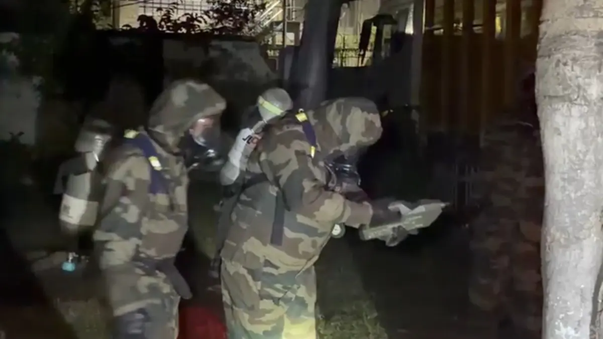 Toxic Gas Leak Reported Near Jammu Airport: NDRF, SDRF Initiate Rescue Operation Toxic Gas Leak Reported Near Jammu Airport: NDRF, SDRF Initiate Rescue Operation