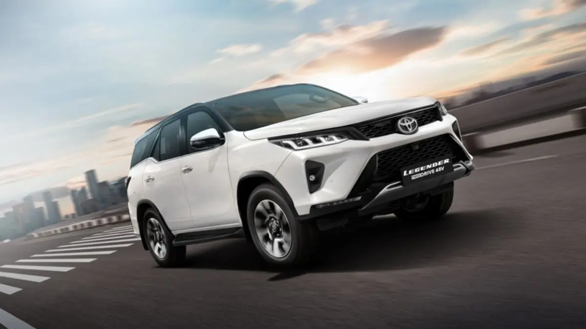 Toyota Fortuner Legender