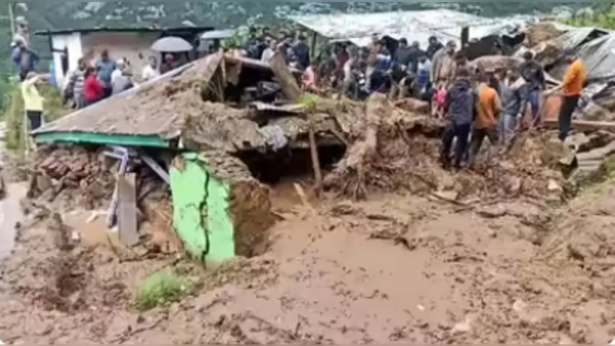 Tragedy in Himachal Pradesh: Heavy Rain Leads To Road Collapse, 5 Killed