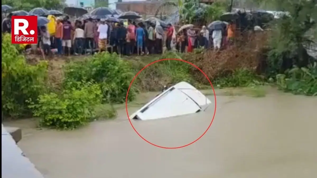 Tragic accident in Gonda a car full of devotees fell into the canal, 11 died