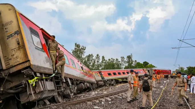 train accident in Jharkhand