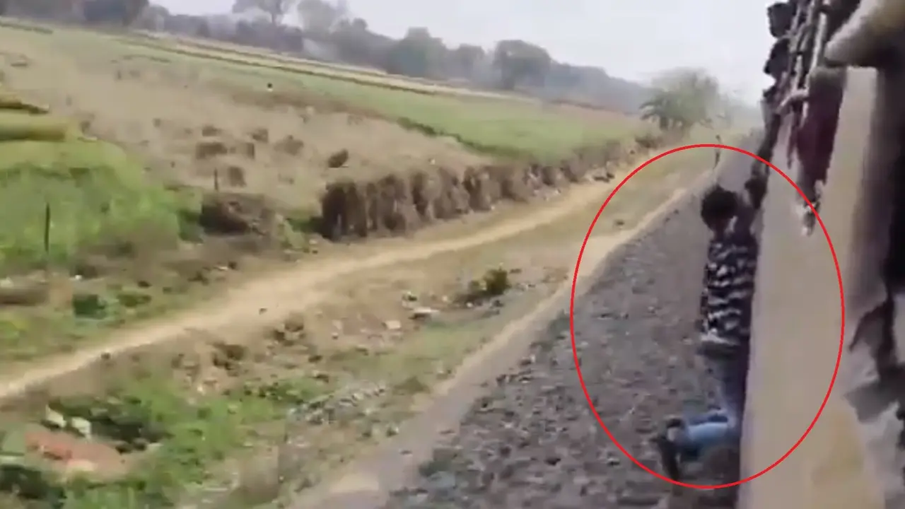 Train-hanging-man-viral-video