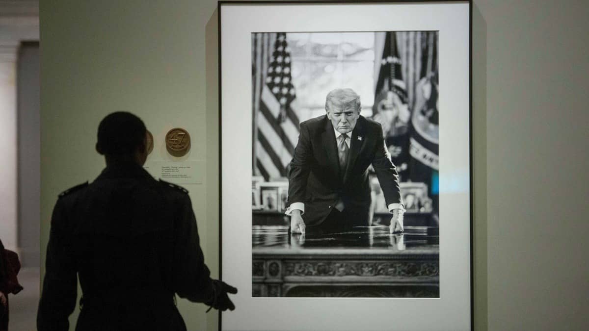 Trump's Portrait At Smithsonian's National Gallery Gets Makeover, Impeachment Text Removed