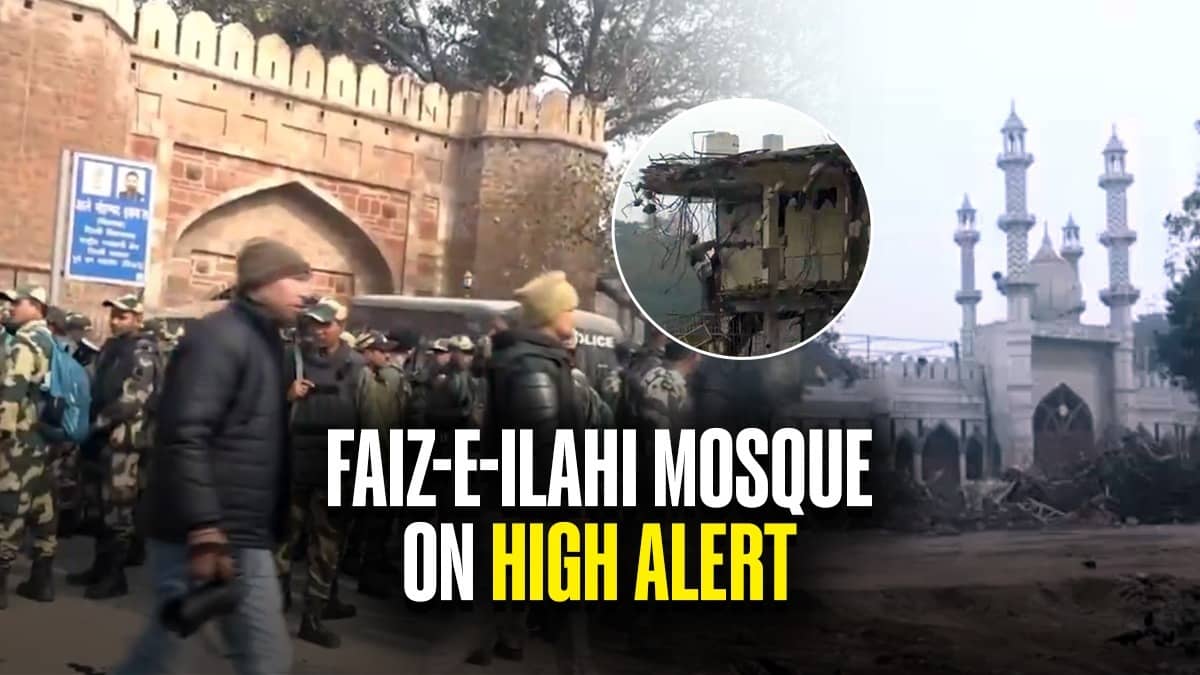 Turkman Gate Sealed, Only Mosque Committee Members Allowed to Offer Prayers At Faiz-e-Ilahi