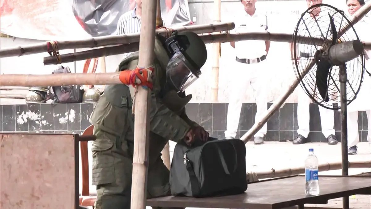 Two Major Temples in Kerala Received Bomb Threats Today, Security Forces Deployed on the Spot Two Major Temples in Kerala received bomb threat today, Security Forces Deployed