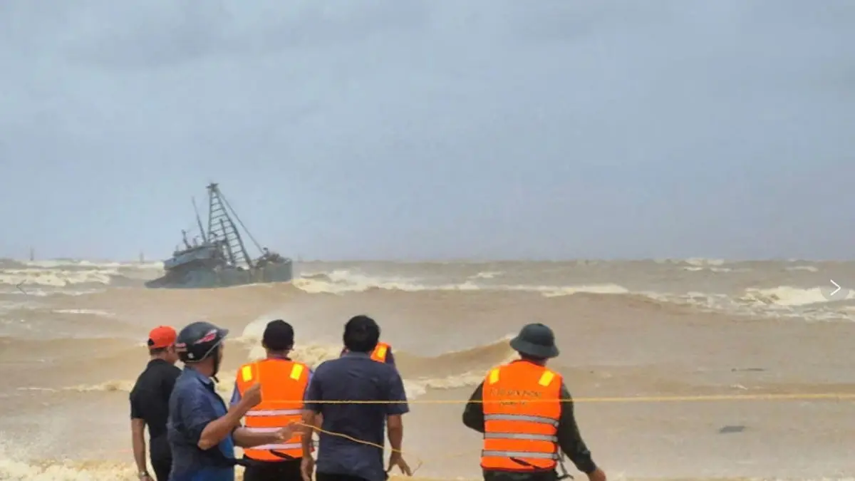 Heavy Rains and Flooding After Typhoon Bualoi Raise Death Toll to 19 in Vietnam Heavy rains and flooding after Typhoon Bualoi raise death toll to 19 in Vietnam