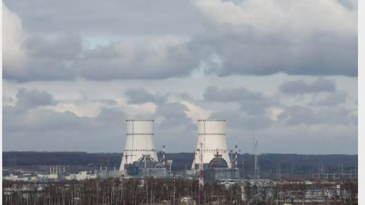 BIG BREAKING: ईरान के बुशेहर न्यूक्लियर प्लांट के पास भीषण धमाका, इजरायल ने पेट्रोकेमिकल हब पर भी किया बड़ा अटैक Ukraine drone hits Russian nuclear plant