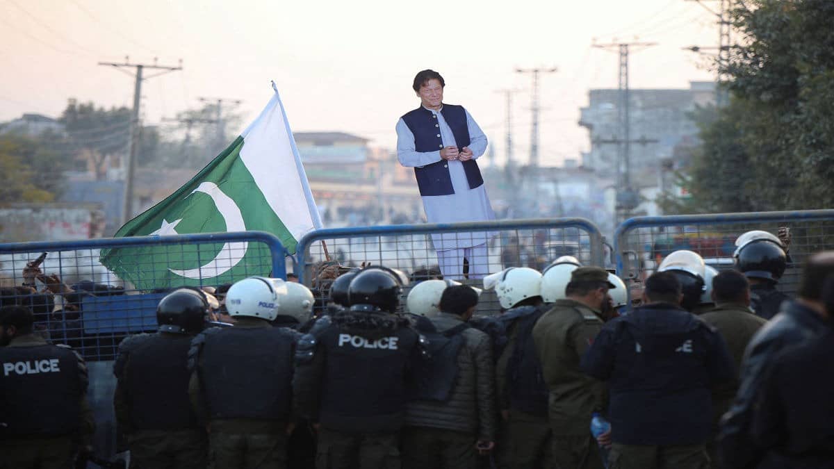 UN Expert Calls for an End to Imran Khan's Solitary Confinement, Inhumane Detention Conditions in Pakistan