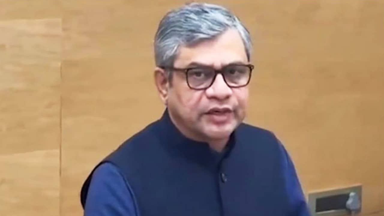 first hydrogen train ashwini vaishnaw told