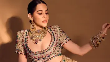 Uorfi Javed in Abu Jani Sandeep Khosla