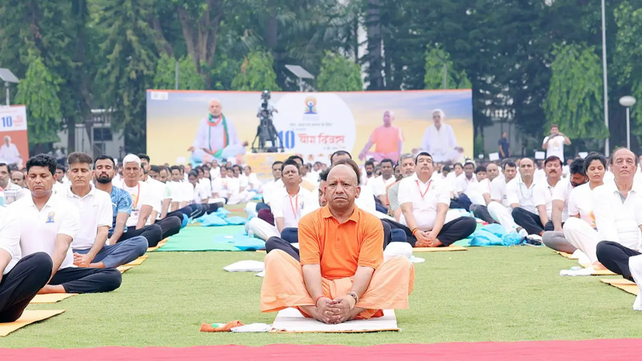 UP Govt Introduces Quick Yoga Sessions For Offices