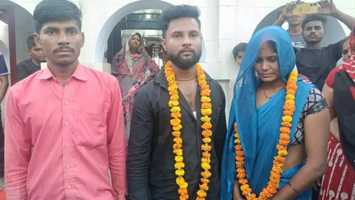 ‘Pati, Patni, or Woh’: UP Man Gets Wife Married to Lover, But She Returns Days Later! UP Man Marries Wife to Her Lover, But She Returns Days Later!