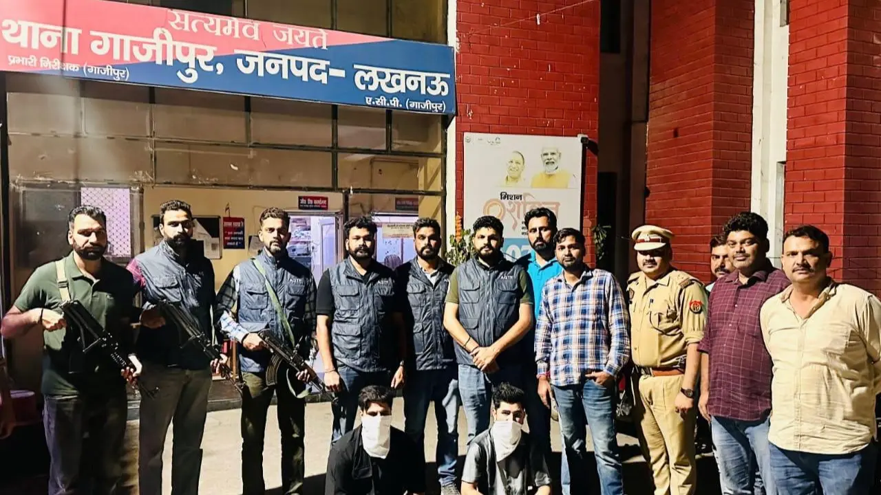 up news 2 international shooters from vikky gang arrested in lucknow