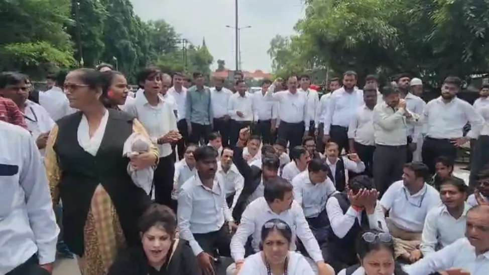 Uproar after murder of female advocate in Aligarh