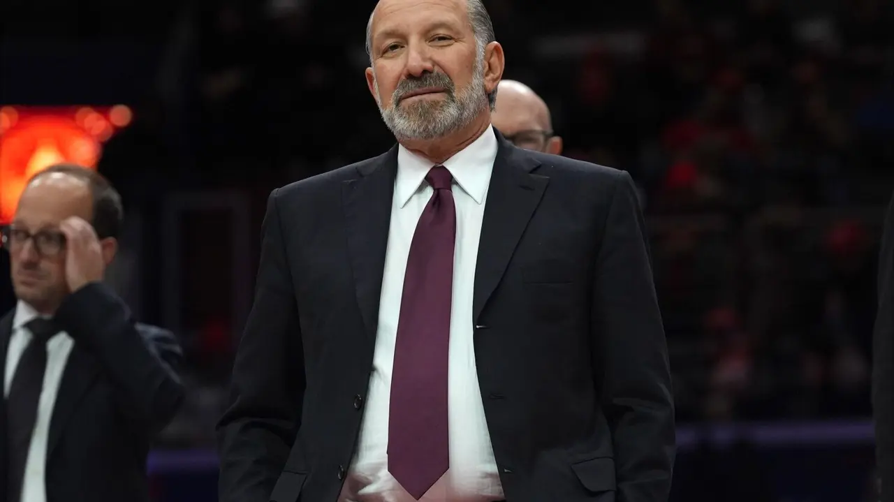 ‘Trump Is Not Going to Back Off', says US' Commerce Secretary as Tariffs Raise Alarm US Commerce Secretary Howard Lutnick