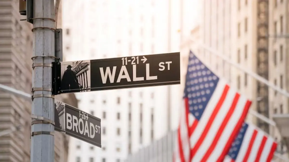 Wall Street’s Earnings Watch: Will Corporate Giants Calm the Chaos Of Tariffs? US Markets Face Big Test Amid Earnings Season and Trade War Jitters