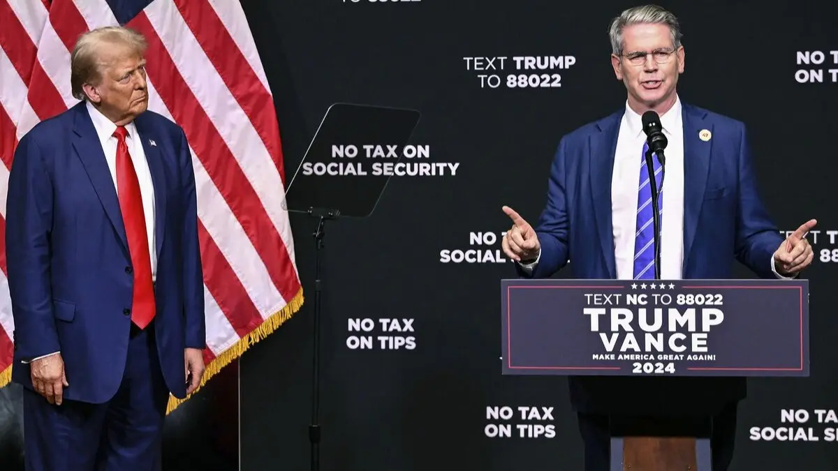 US President Donald Trump with Treasury Secretary Scott Bessent