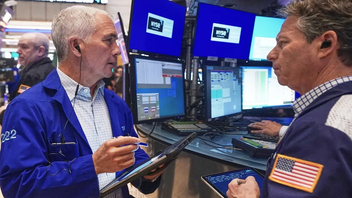 US Stocks Plummet As Trump's 15% Tariff Rocks Markets, Dow Drops 666 Points US Stocks Plummet As Trump's 15% Tariff Rocks Markets, Dow Drops 666 Points