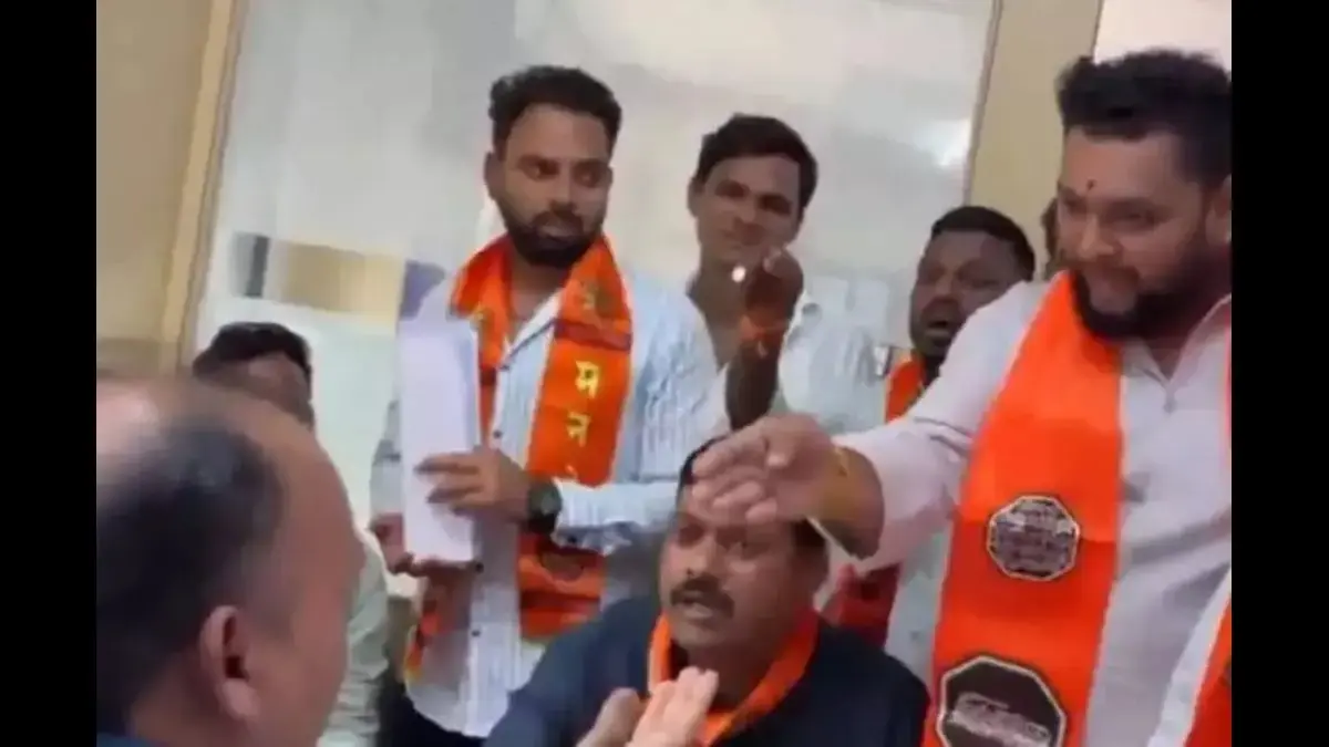 ‘Use Marathi in Daily Operations or Face Action’: MNS’ Ultimatum to Banks in Ulhasnagar | WATCH