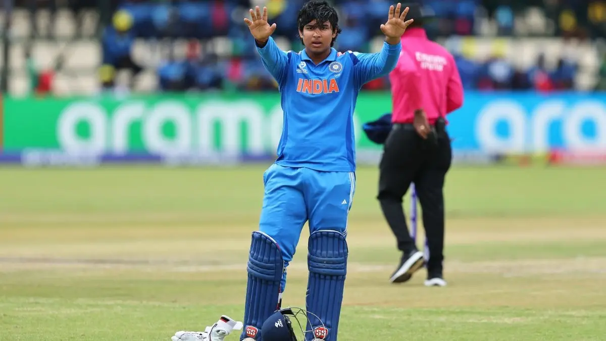 IND vs ENG U-19 WC Final: वैभव सूर्यवंशी ने रचा इतिहास... इंग्लैंड के खिलाफ फाइनल में शतक जड़ एक साथ तोड़े ये 4 महारिकॉर्ड Vaibhav Sooryavanshi