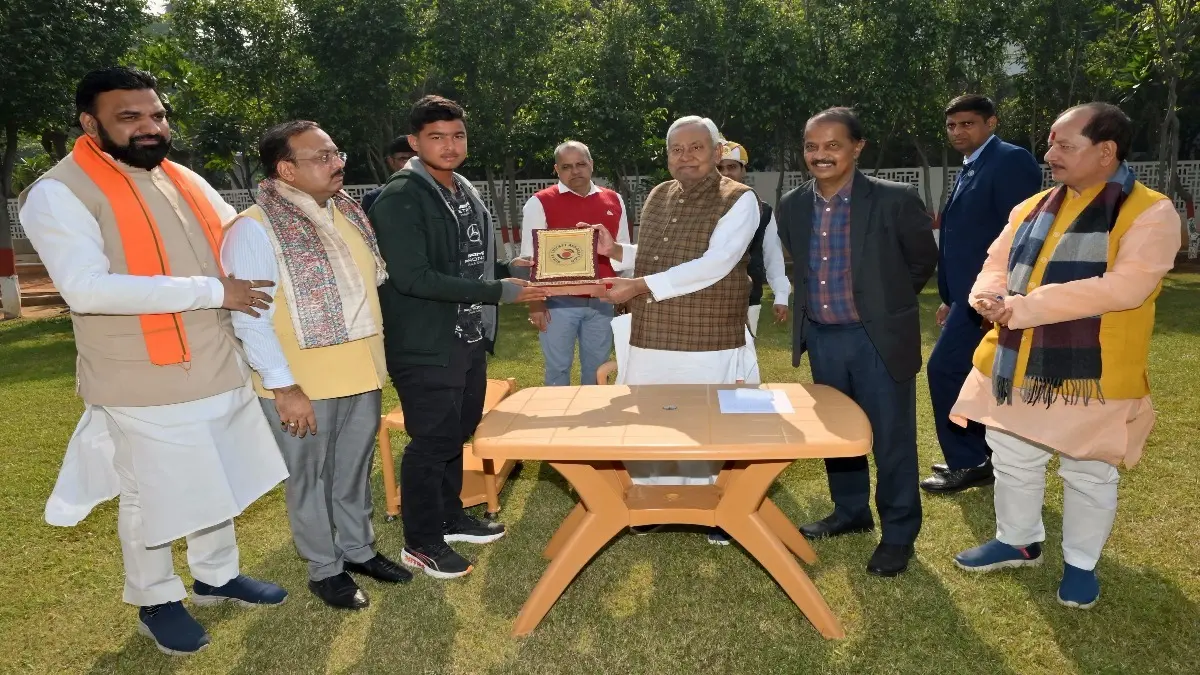 Bihar CM Nitish Kumar Announces ₹10 Lakh Cash Reward For Youngest IPL Centurion Vaibhav Suryavanshi Vaibhav Suryavanshi meets with Bihar CM Nitish Kumar