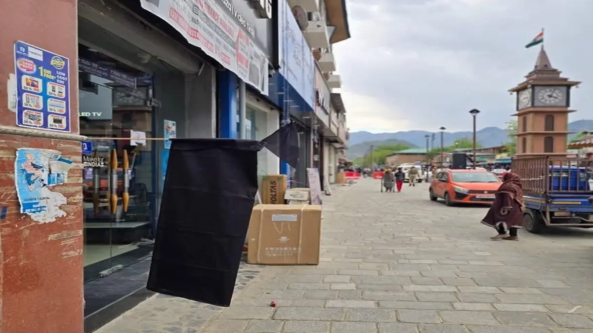 Valley Erupts in Protests Against Pahalgam Terror Attack