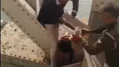 Varanasi Woman Jumps From Rajghat Bridge in Suicide Bid, Rescued After Struggling in Girder Varanasi woman rescued from Rajghat bridge in suicide bid