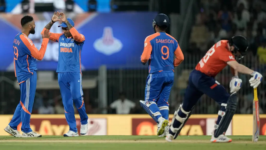 Team India's Dominant Bowling Display Restrict England To 165/9 In Second T20I In Chennai Varun Chakravarthy