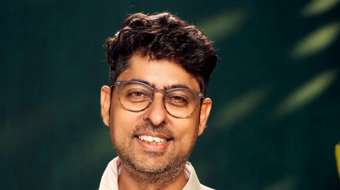 Varun Grover Accuses Bollywood Of Disrespecting Writers: It’s Happening With the Likes of Gulzar... Varun Grover