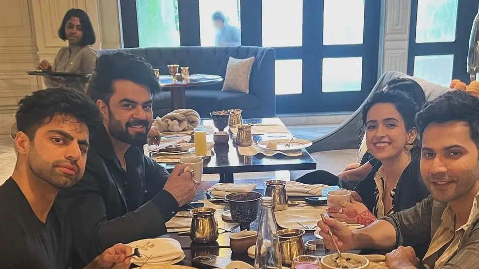 Varun Dhawan, Janhvi Kapoor Savour Scrumptious Breakfast During Sunny Sanskari Ki Tulsi Kumari Shoot Varun, Janhvi Enjoy Scrumptious Breakfast