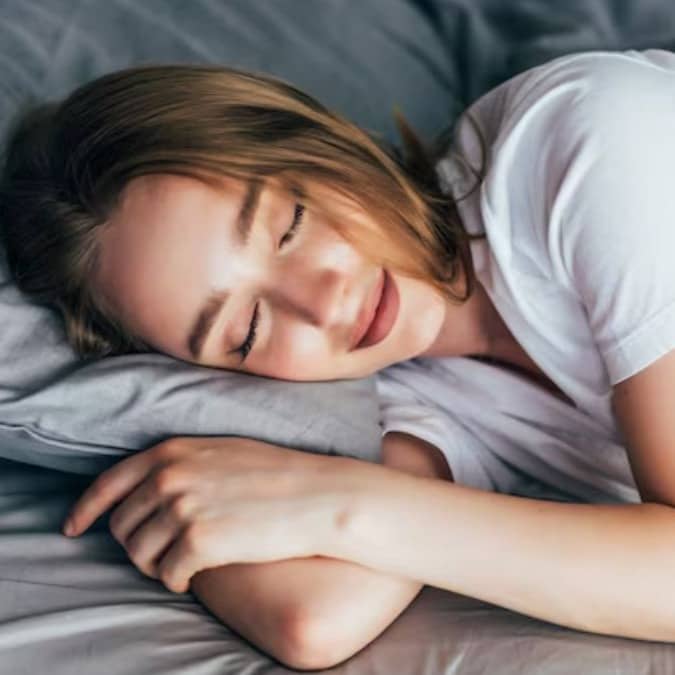 vastu tips for good sleep brings positivity and happiness in family members life