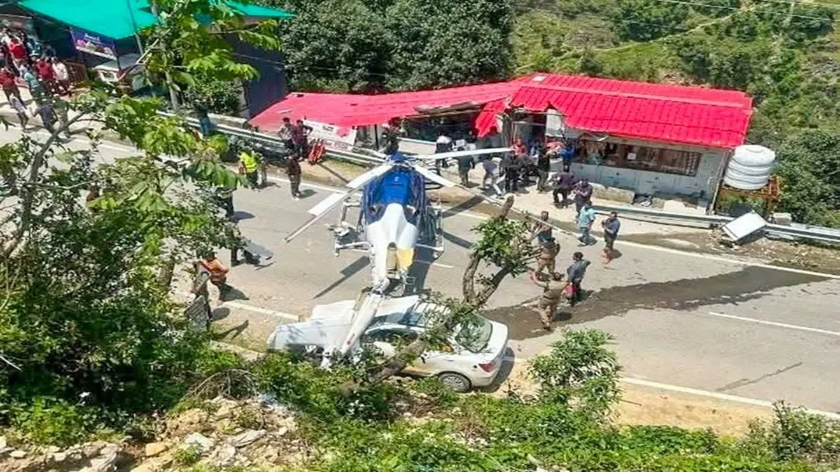 Video Captures Heart-Stopping Moment Helicopter Crash Landed On Kedarnath Highway In Rudraprayag