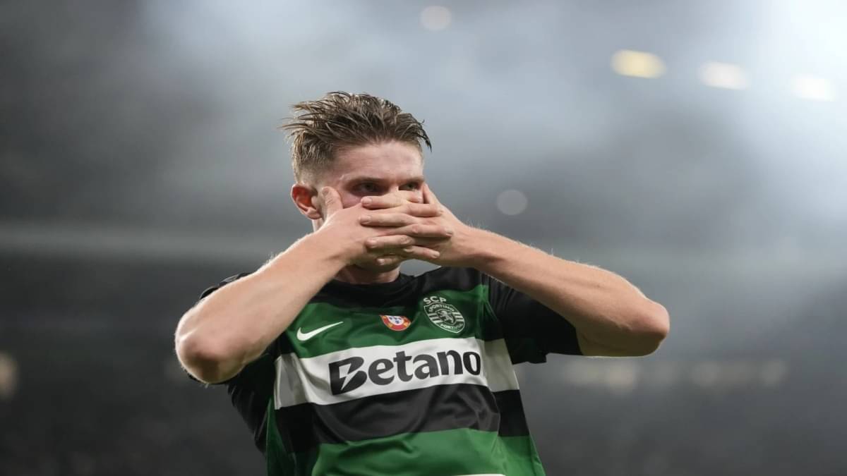 Manchester United To Hijack Viktor Gyokeres Deal from Arsenal? Report Makes Shocking Claim thumbnail