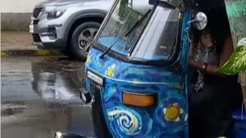 “Vincent Auto Gogh”: Mumbai’s Auto Rickshaw With Van Gogh's Starry Night Goes Viral
